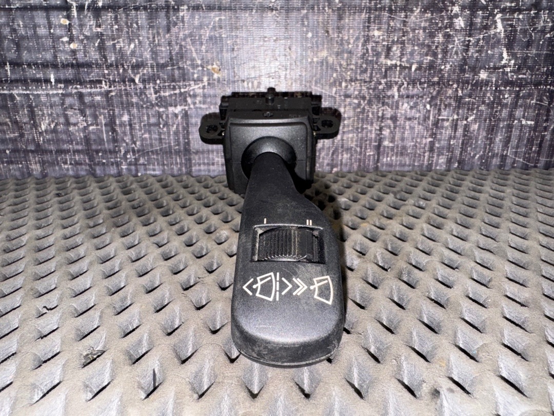 Подрулевой переключатель, 440 рублей, Красноярск