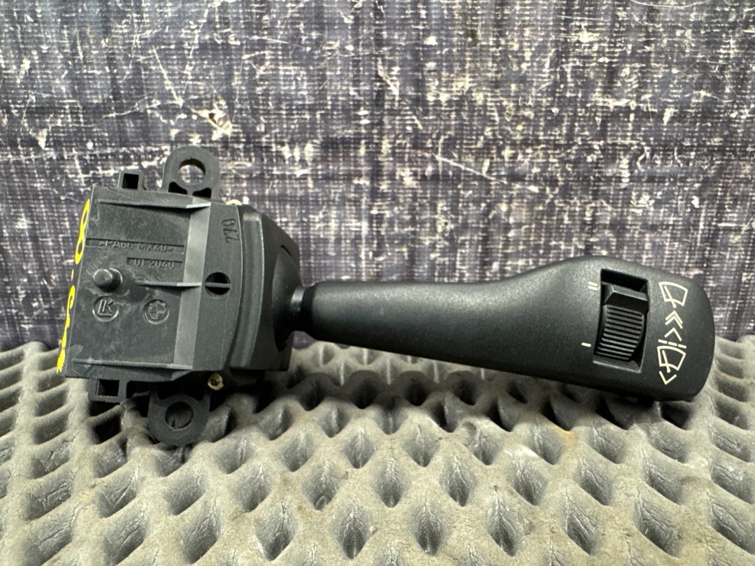 Подрулевой переключатель, 432 рублей, Красноярск