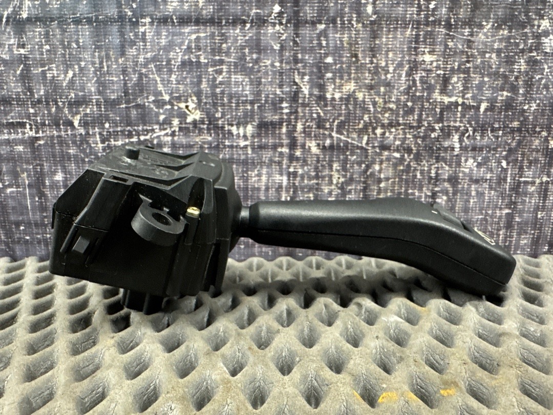 Подрулевой переключатель, 432 рублей, Красноярск