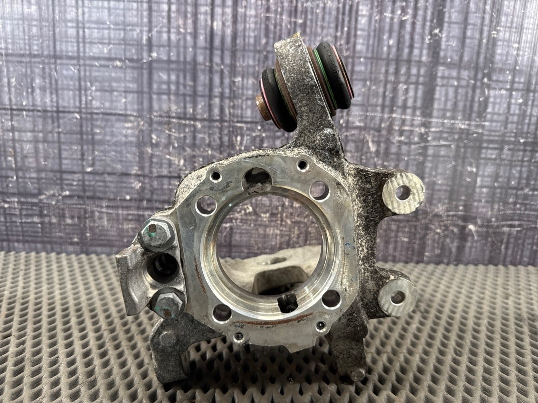 Поворотный кулак, 2630 рублей, Красноярск