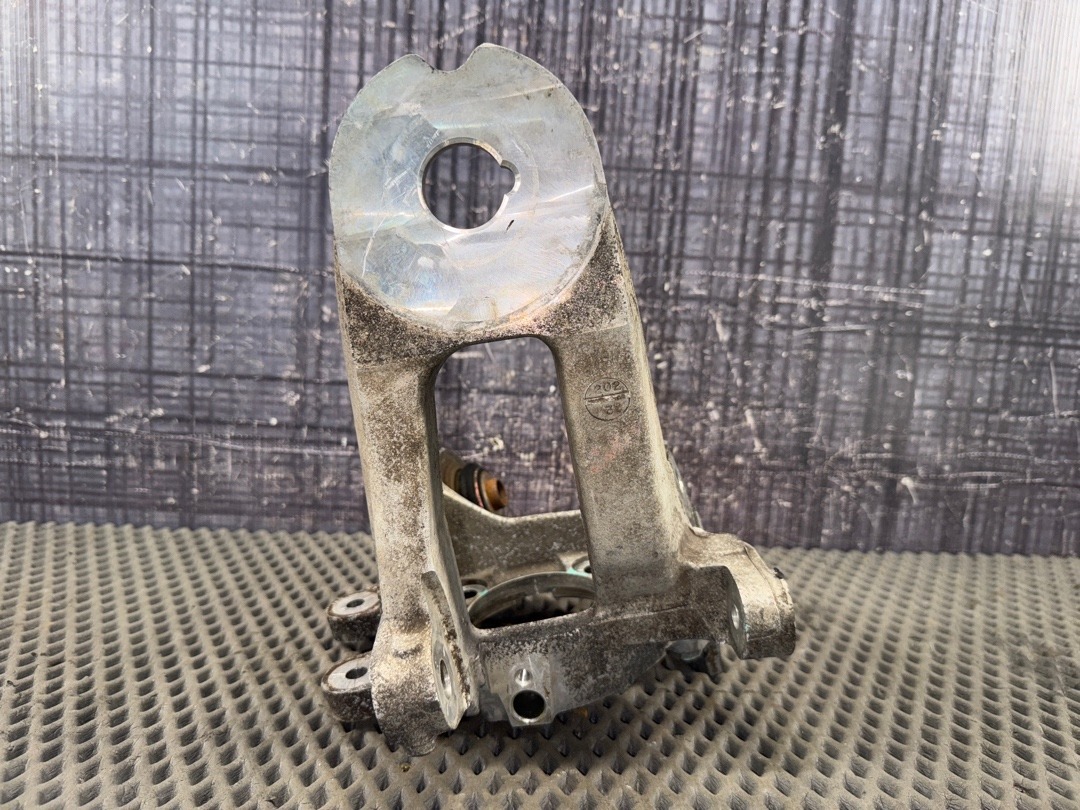 Поворотный кулак, 2630 рублей, Красноярск