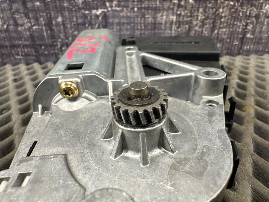 Мотор люка, 1272 рублей, Красноярск