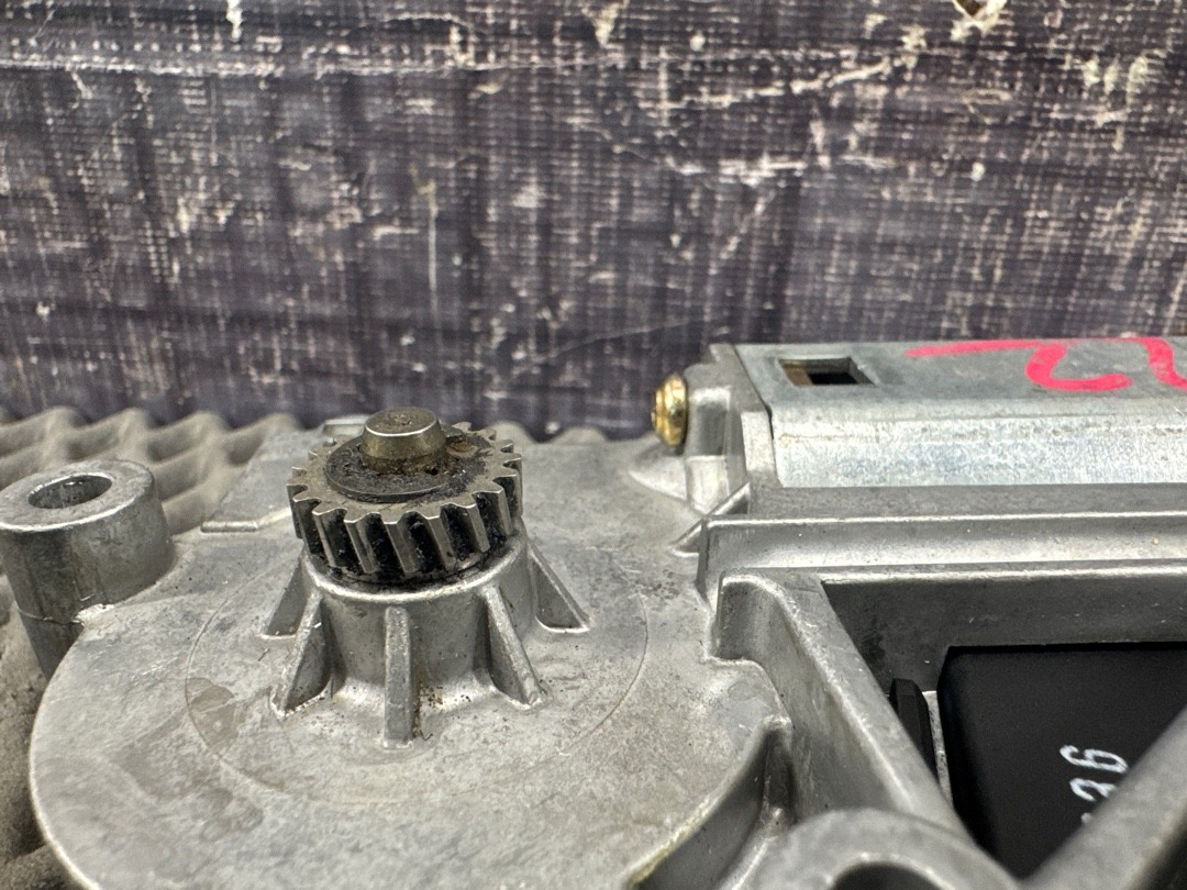 Мотор люка, 1272 рублей, Красноярск