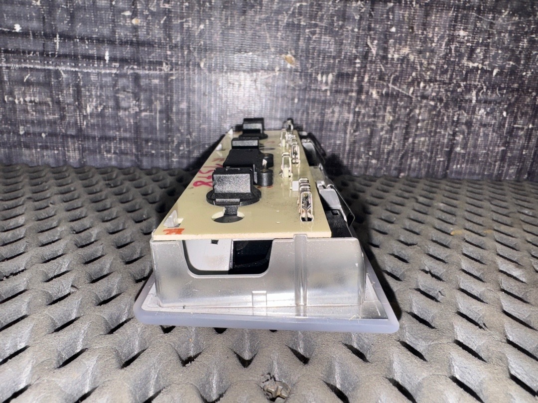 Плафон салона, 1278 рублей, Красноярск