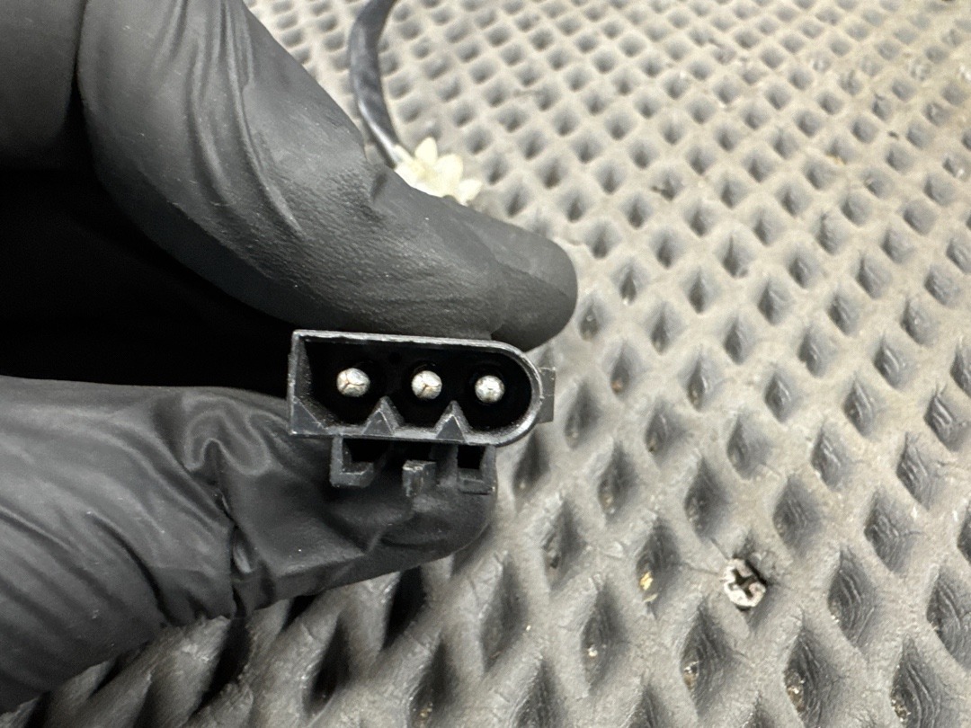 Замок багажника, 1130 рублей, Красноярск