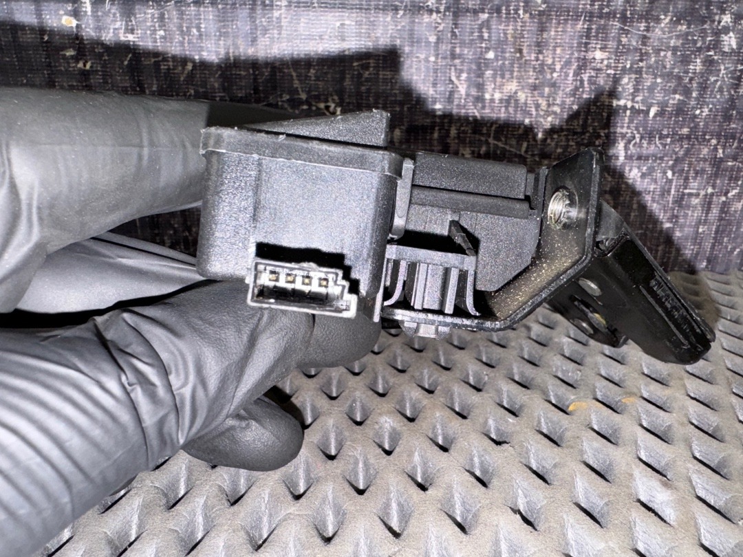 Замок багажника, 918 рублей, Красноярск