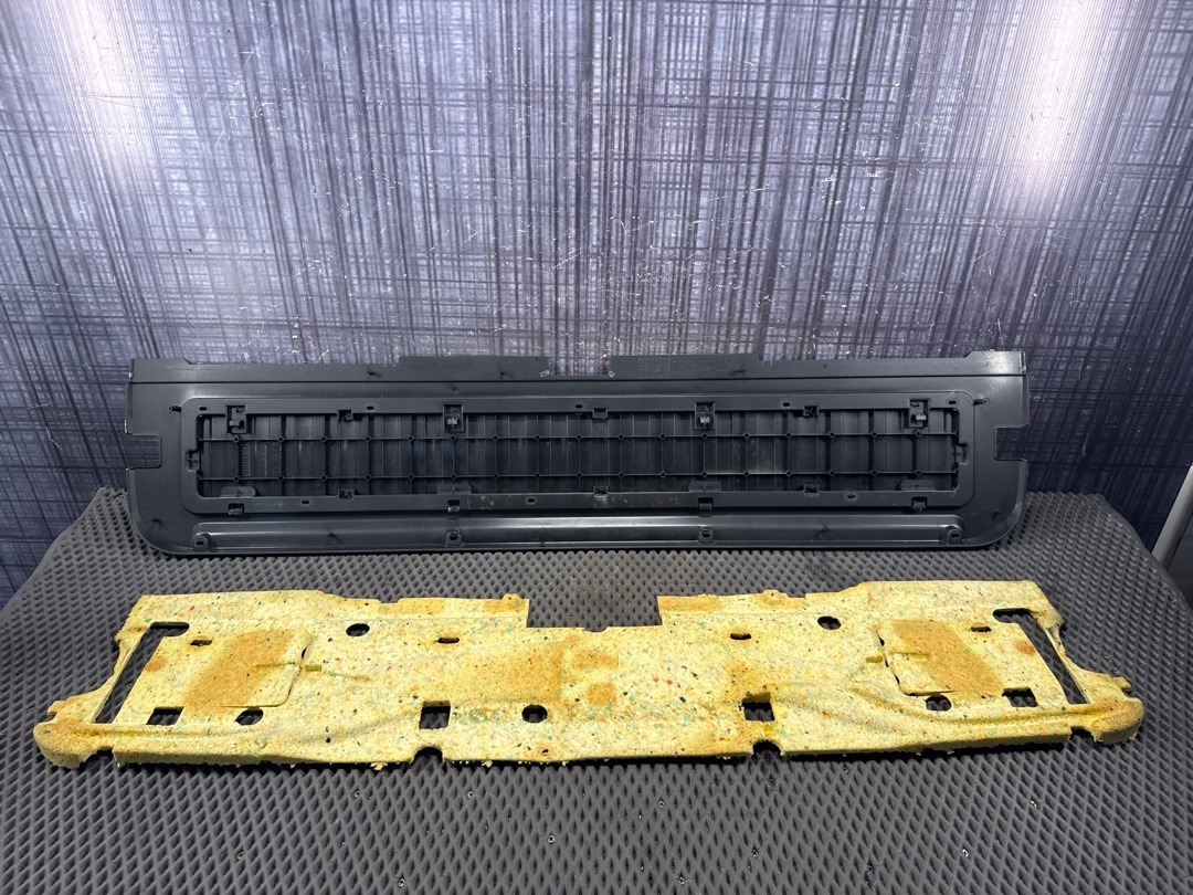 Обшивка крышки багажника, 1420 рублей, Красноярск