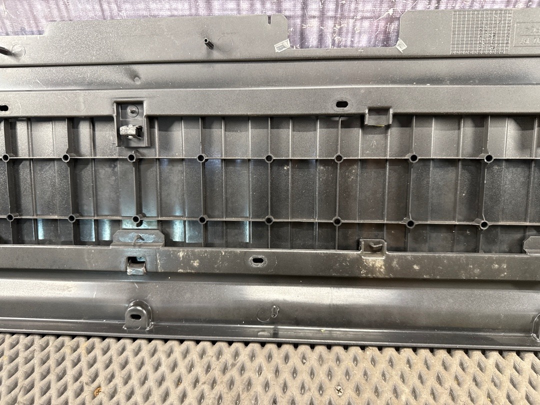 Обшивка крышки багажника, 1420 рублей, Красноярск