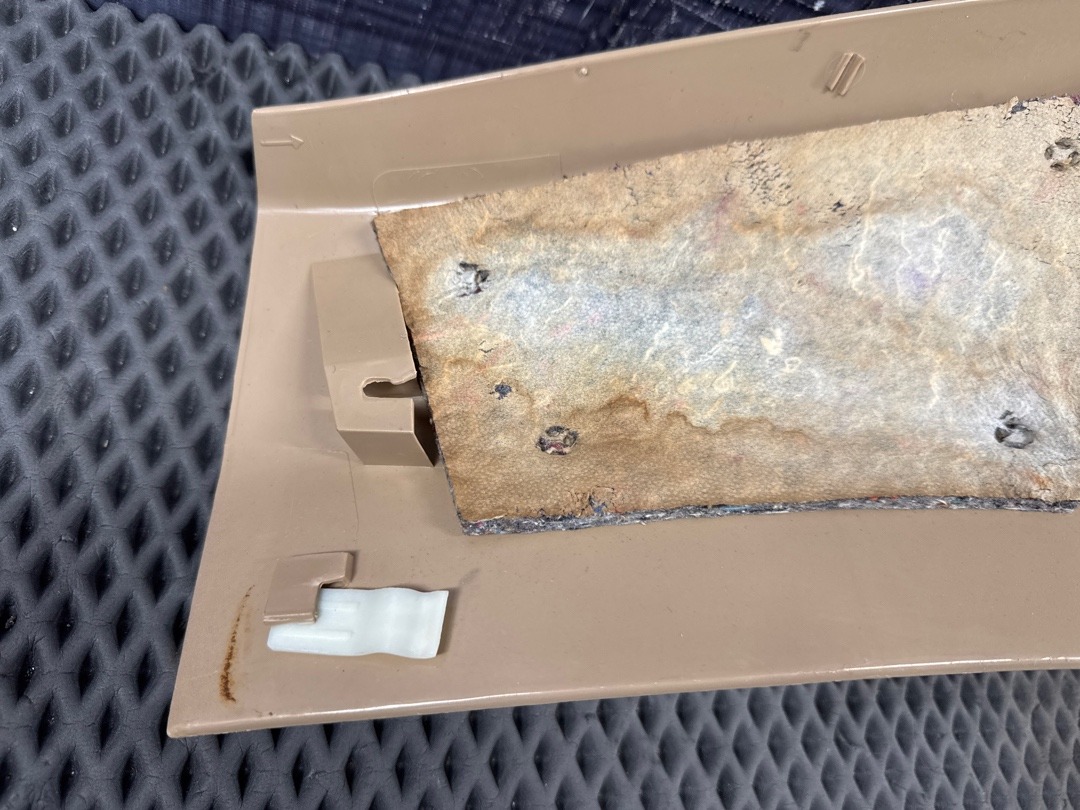 Пластик багажника, 1670 рублей, Красноярск