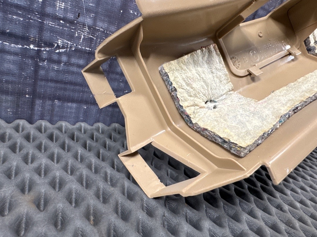 Пластик багажника, 1670 рублей, Красноярск