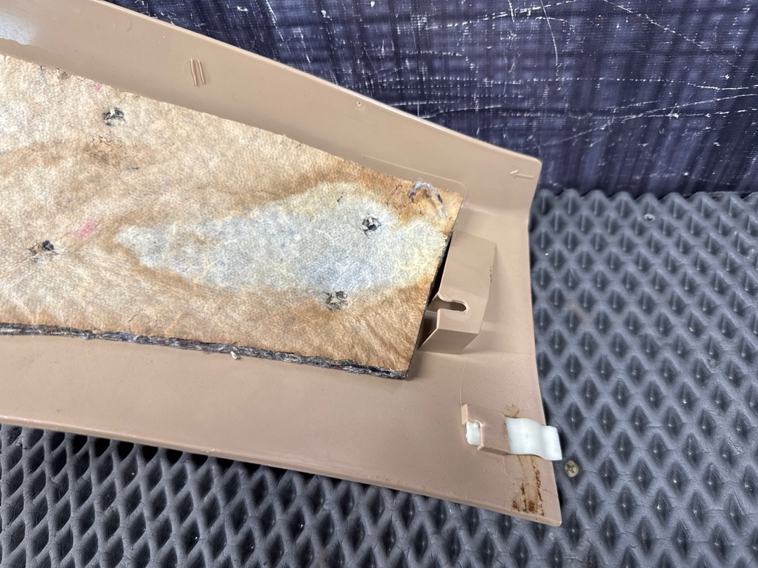 Пластик багажника, 1670 рублей, Красноярск