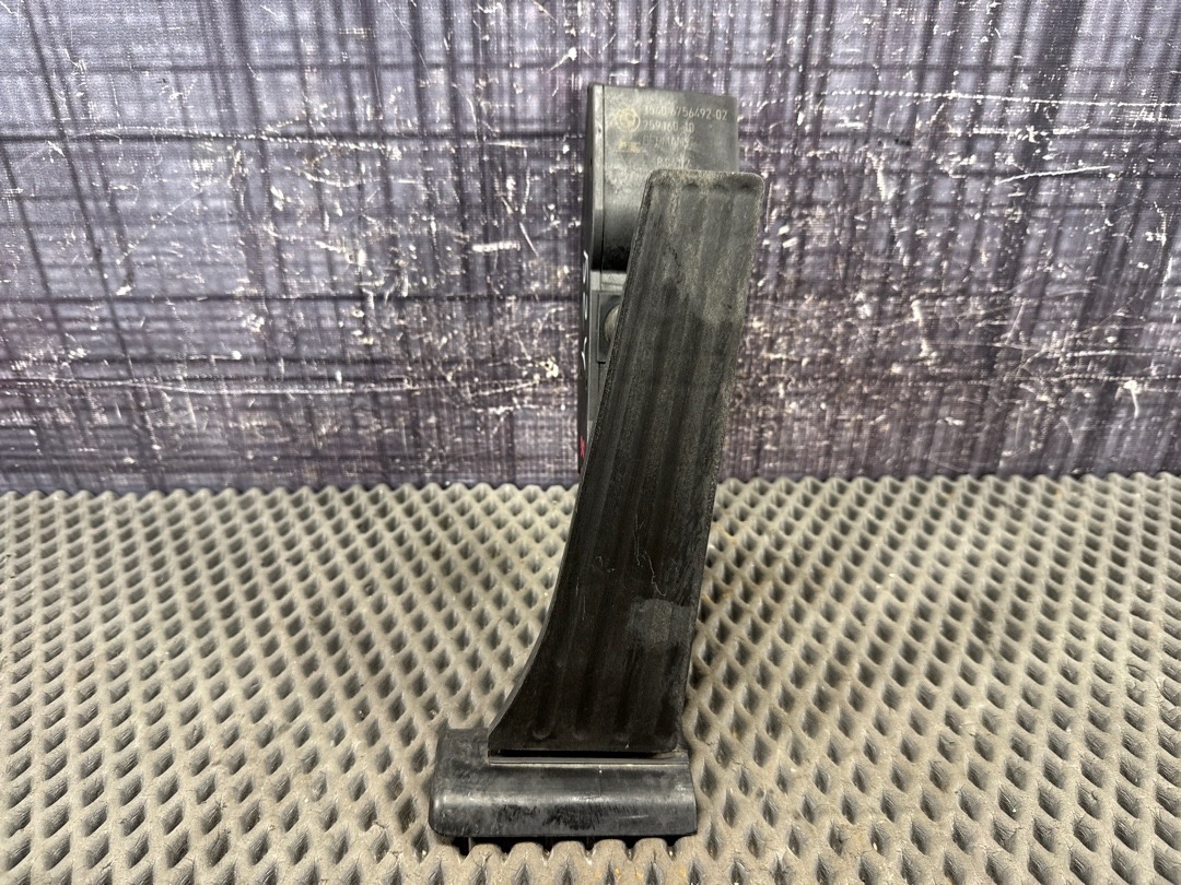 Педаль газа, 1002 рублей, Красноярск