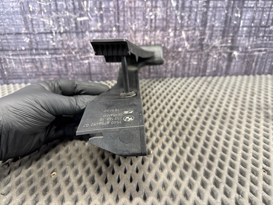 Педаль газа, 1002 рублей, Красноярск