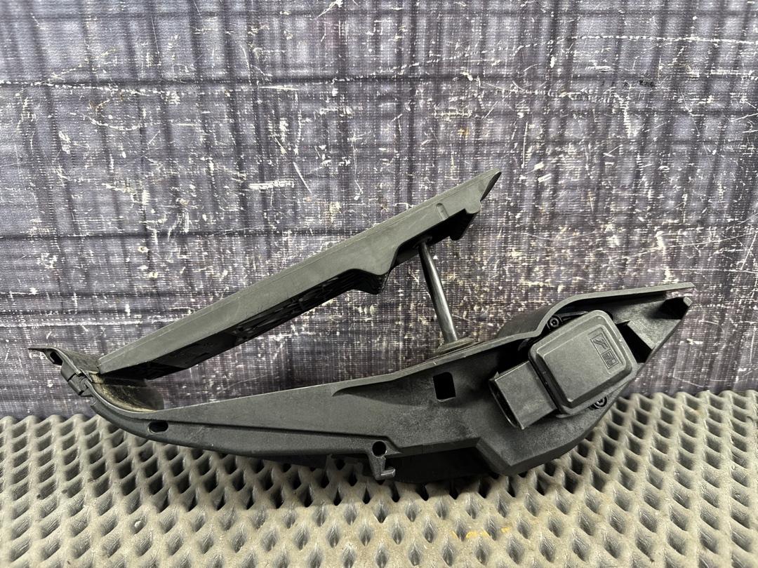 Педаль газа, 1002 рублей, Красноярск