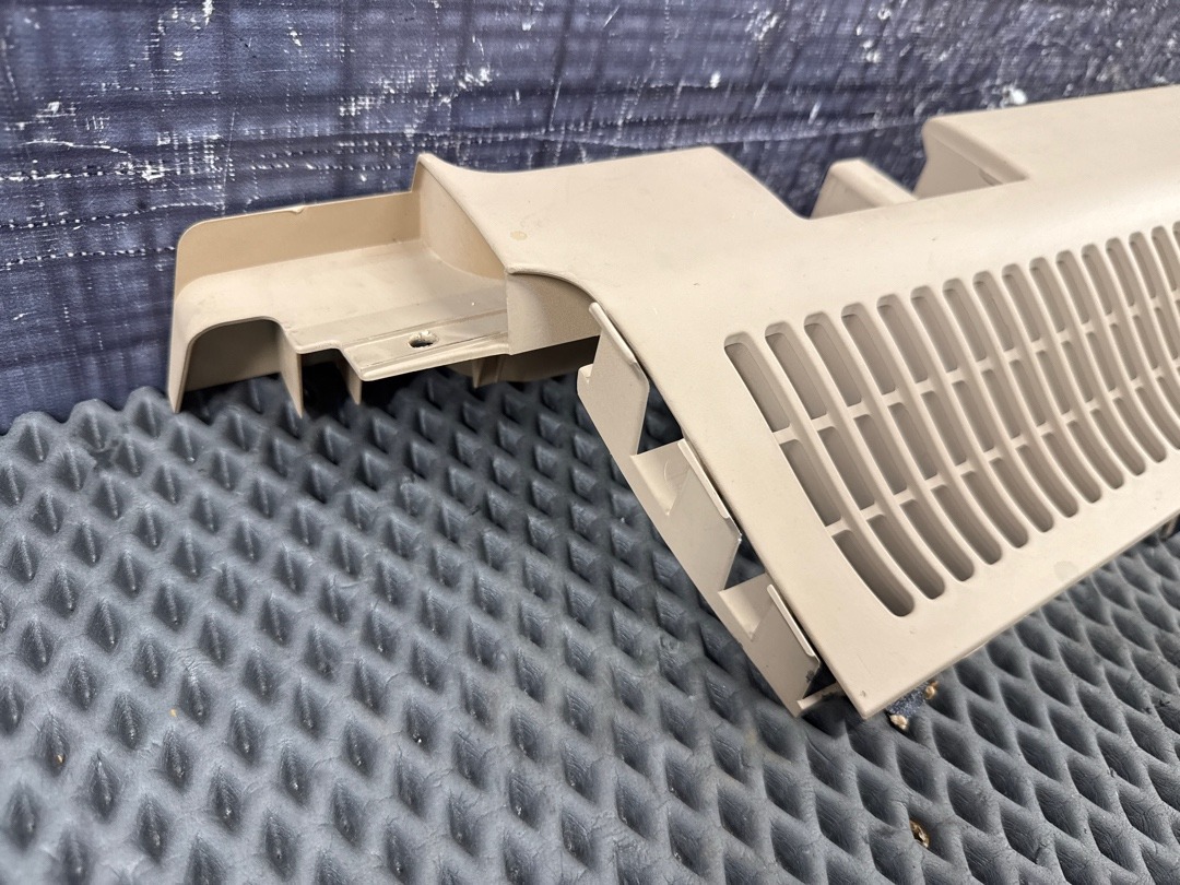 Пластик багажника, 1210 рублей, Красноярск