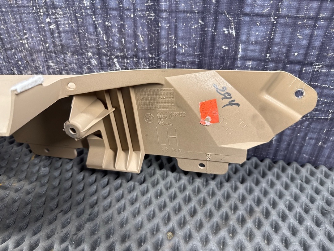 Пластик багажника, 1210 рублей, Красноярск