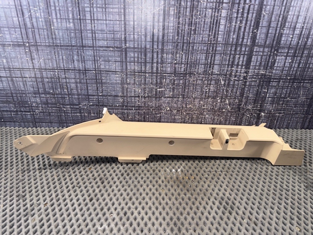 Пластик багажника, 1210 рублей, Красноярск