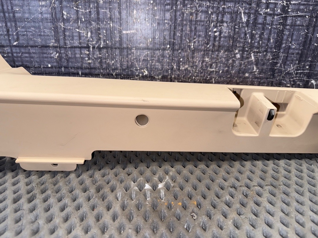 Пластик багажника, 1210 рублей, Красноярск