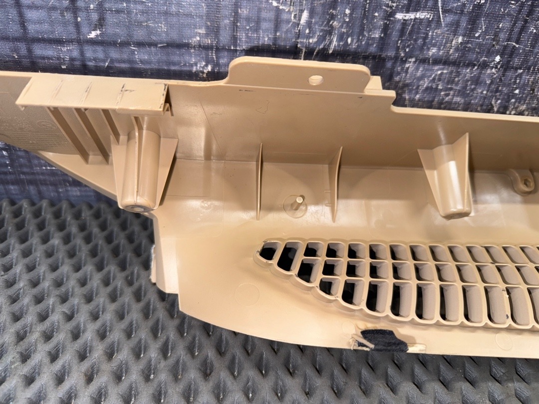 Пластик багажника, 1210 рублей, Красноярск