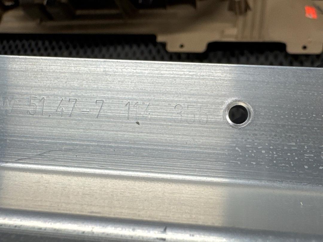 Пластик багажника, 1210 рублей, Красноярск