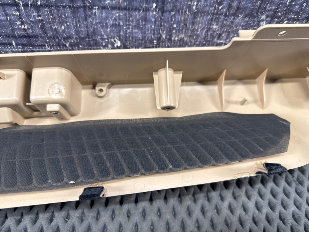 Пластик багажника, 1210 рублей, Красноярск