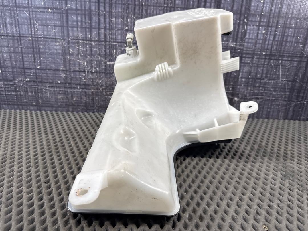 Бачок омывателя, 1540 рублей, Красноярск