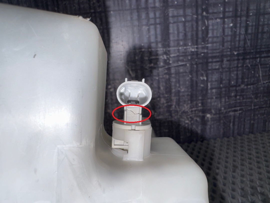 Бачок омывателя, 1540 рублей, Красноярск