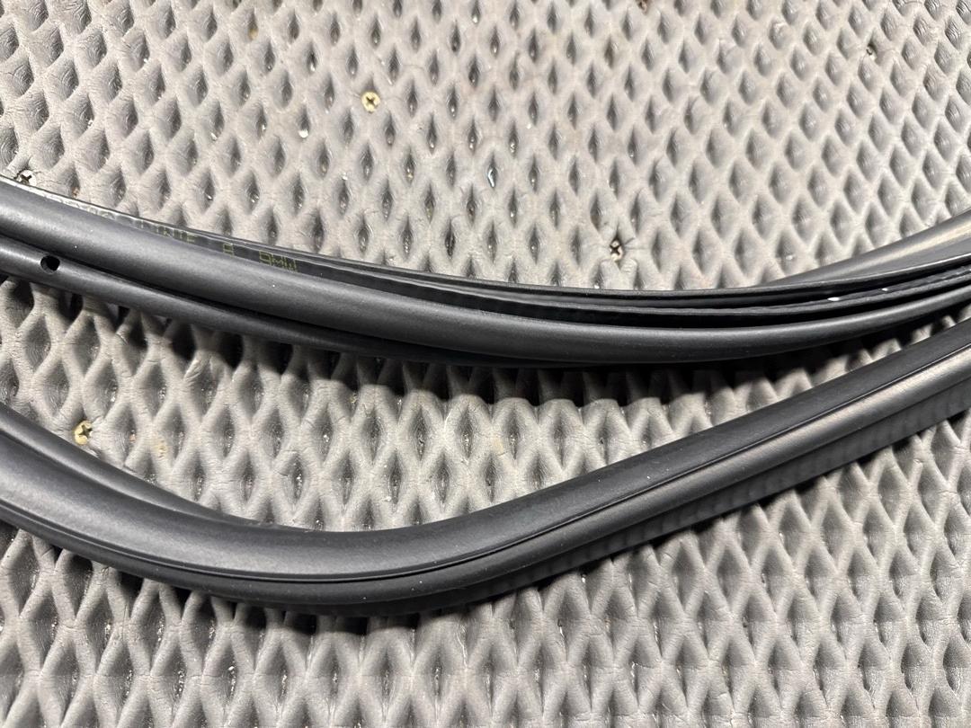 Уплотнитель крышки багажника, 1430 рублей, Красноярск