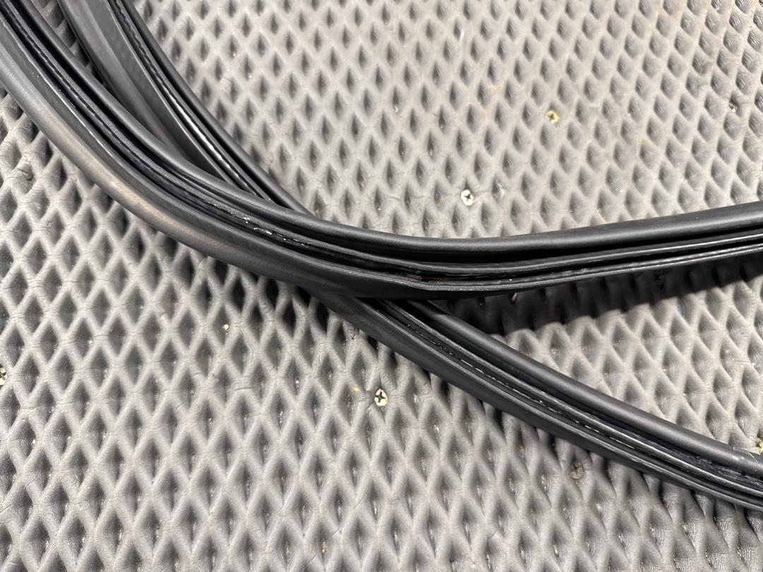 Уплотнитель крышки багажника, 1430 рублей, Красноярск