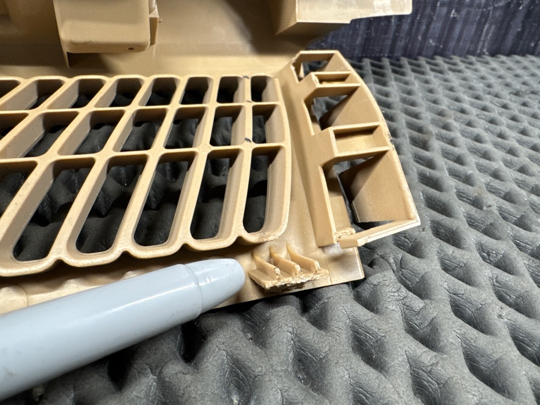 Пластик багажника, 1210 рублей, Красноярск