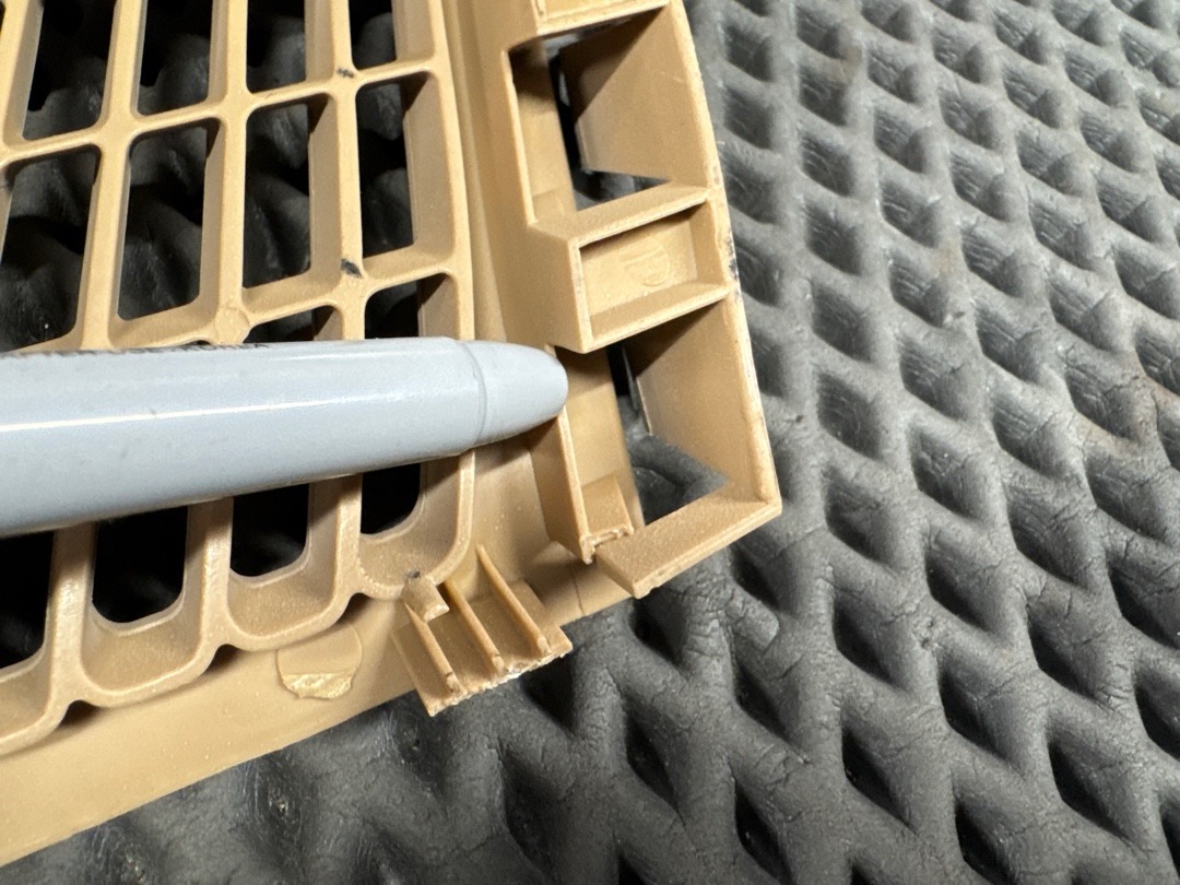 Пластик багажника, 1210 рублей, Красноярск