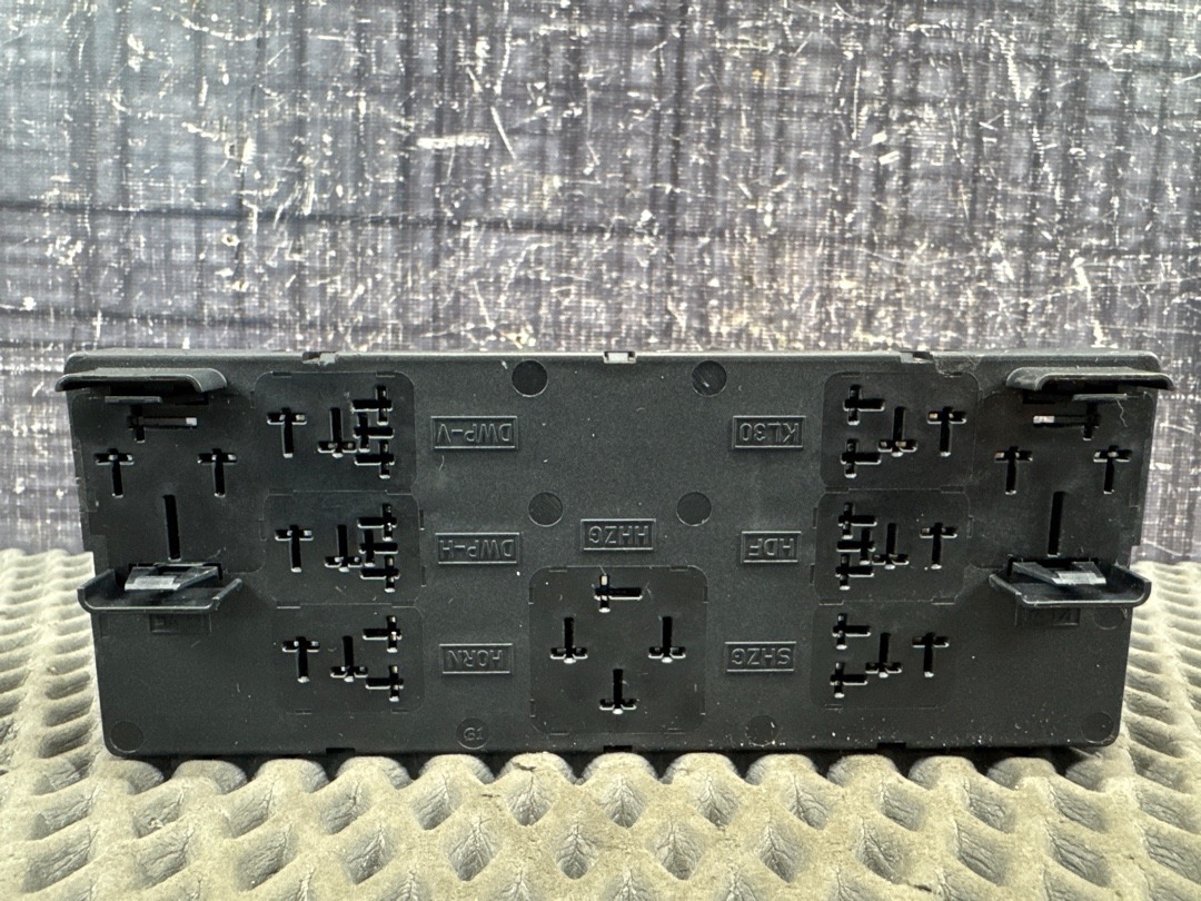 Блок управления бортовой сети, 1715 рублей, Красноярск