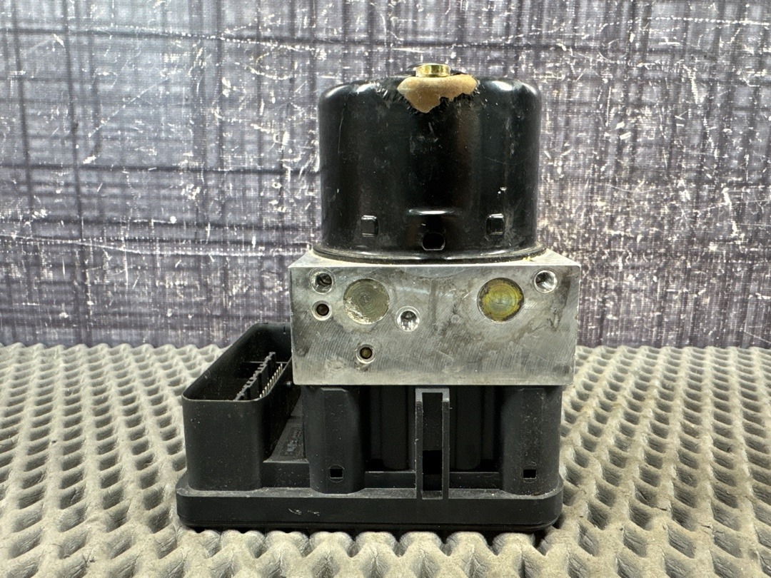 Блок ABS, 4332 рублей, Красноярск