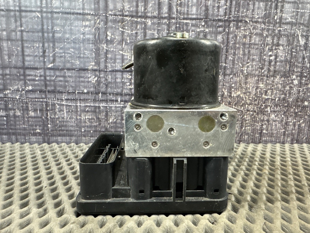 Блок ABS, 4332 рублей, Красноярск