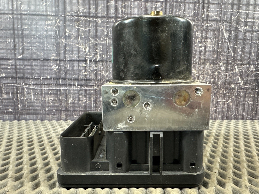 Блок ABS, 4332 рублей, Красноярск