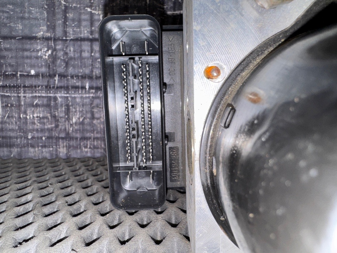 Блок ABS, 4332 рублей, Красноярск