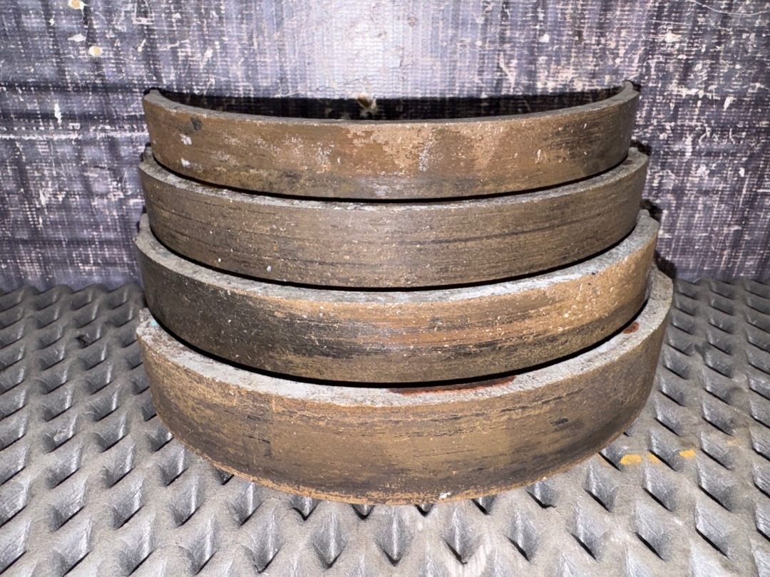 Комплект колодок ручного тормоза, 3630 рублей, Красноярск