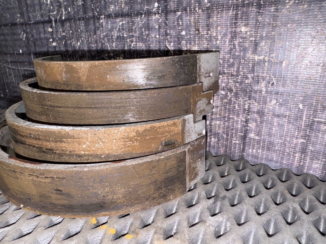 Комплект колодок ручного тормоза, 3630 рублей, Красноярск