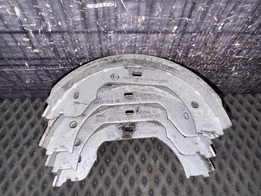 Комплект колодок ручного тормоза, 3630 рублей, Красноярск