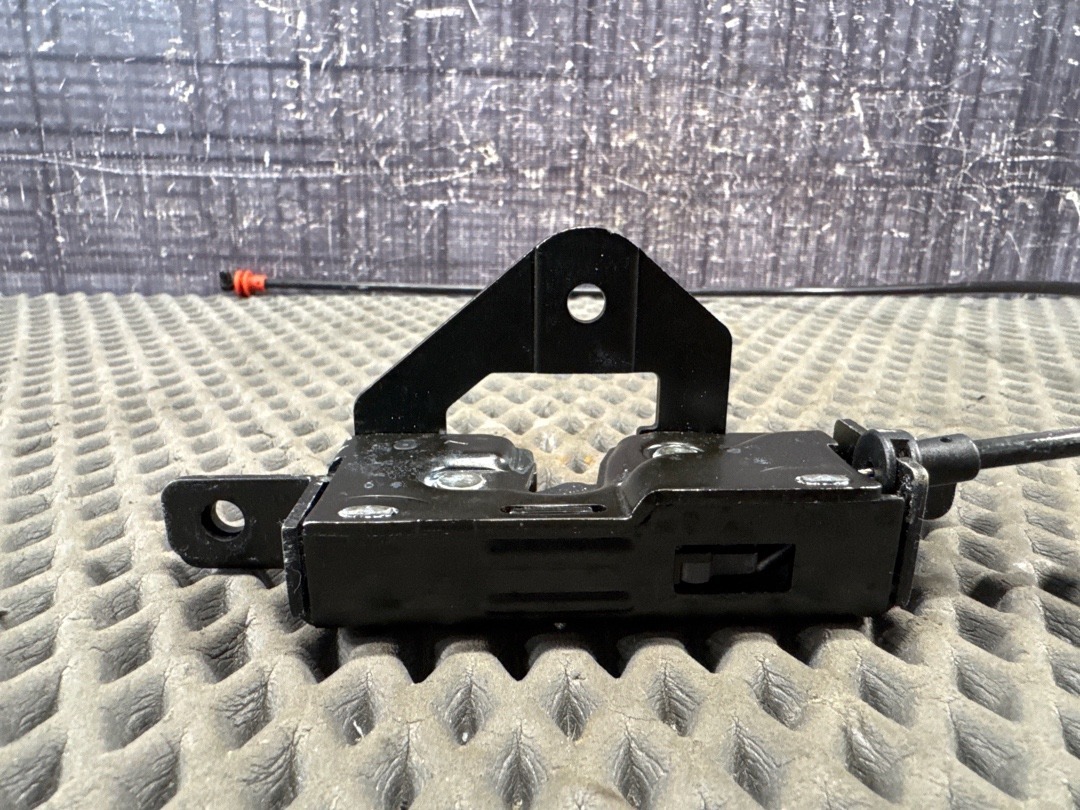 Замок багажника, 1080 рублей, Красноярск