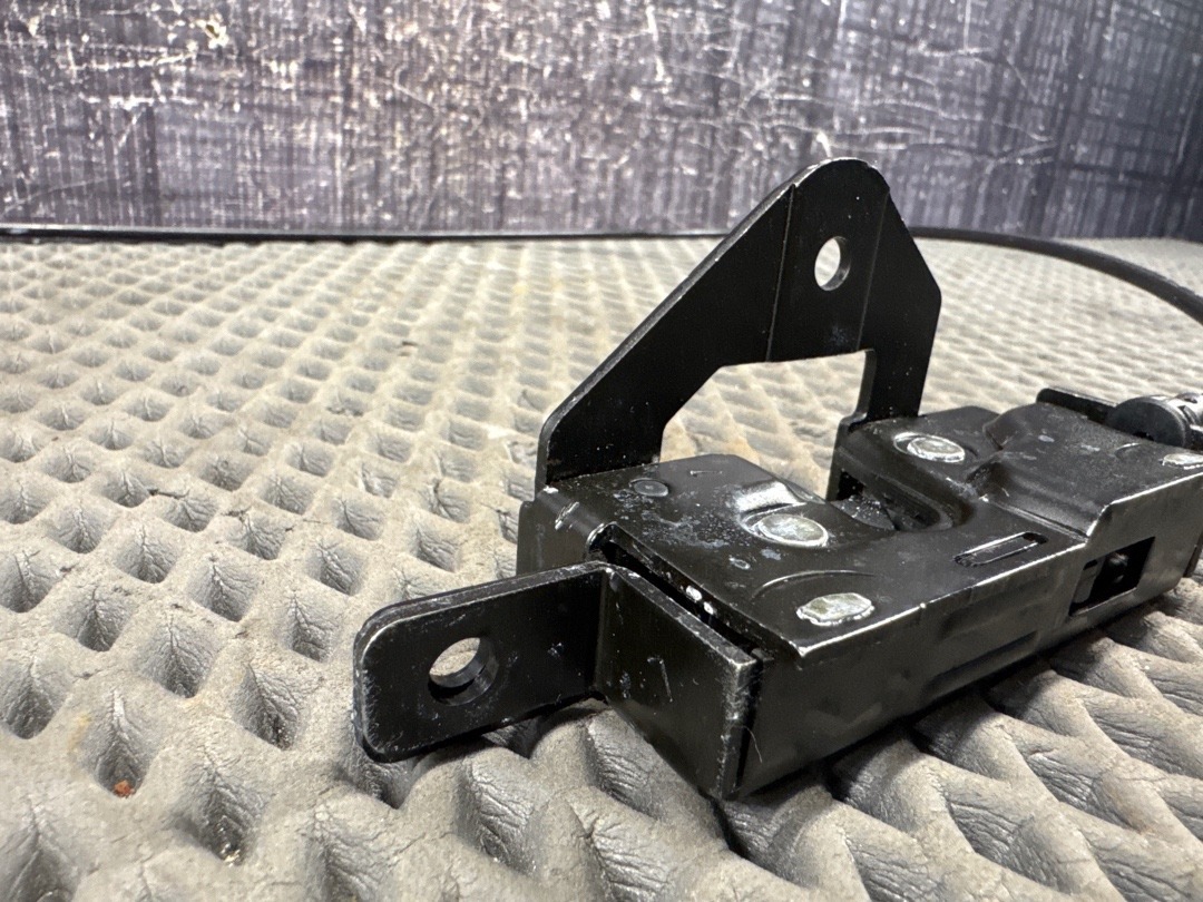 Замок багажника, 1080 рублей, Красноярск