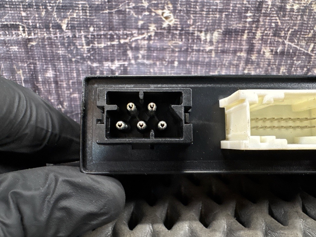 Блок управления зеркалами, 272 рублей, Красноярск