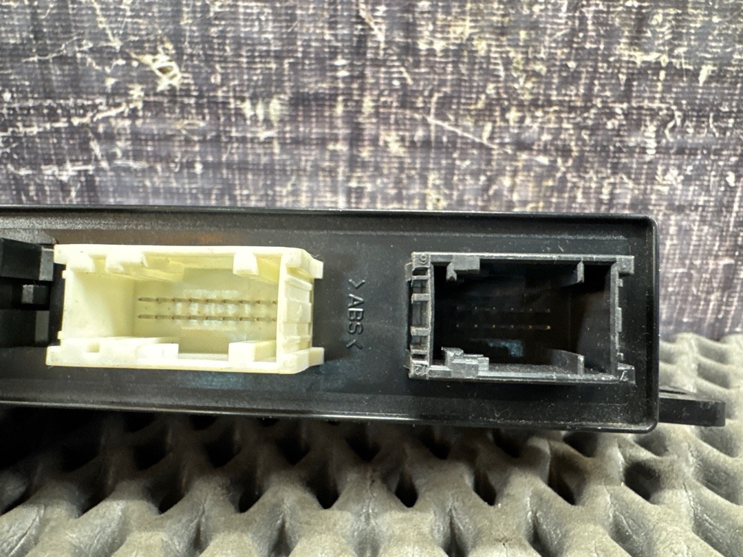 Блок управления зеркалами, 272 рублей, Красноярск