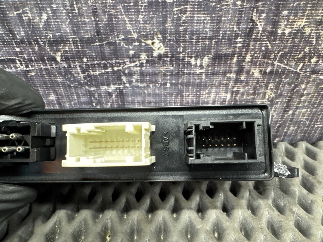 Блок управления зеркалами, 272 рублей, Красноярск