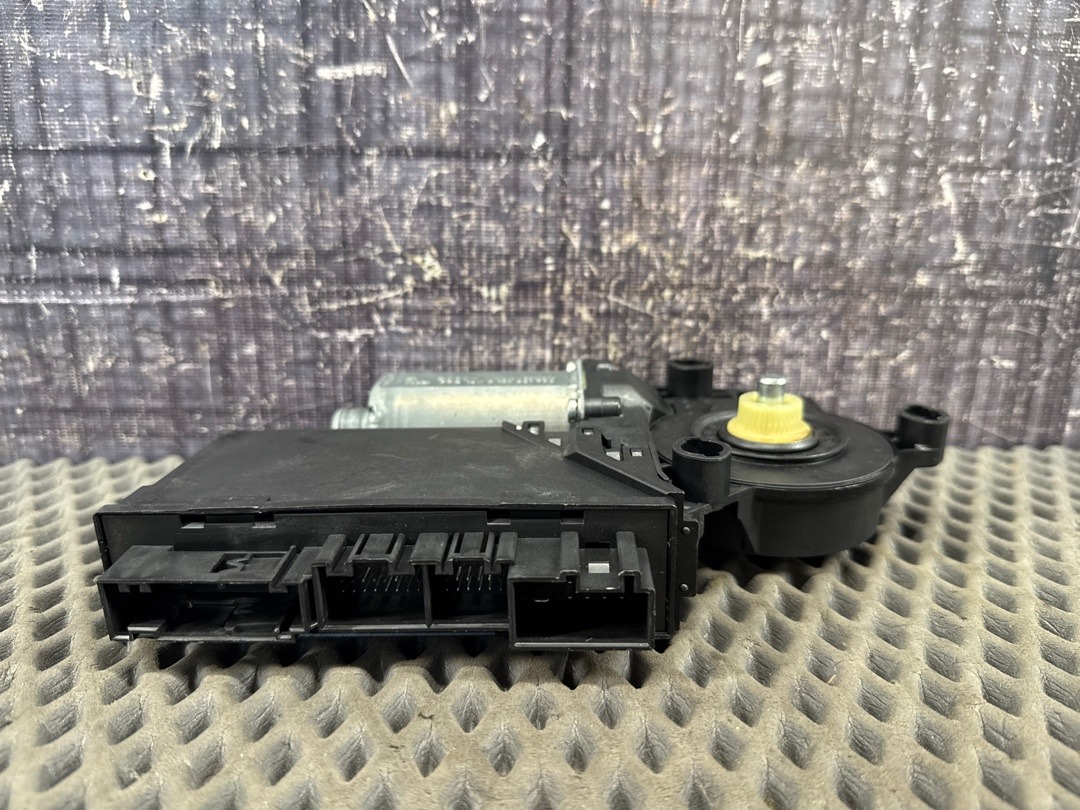 Мотор стеклоподъемника, 1116 рублей, Красноярск