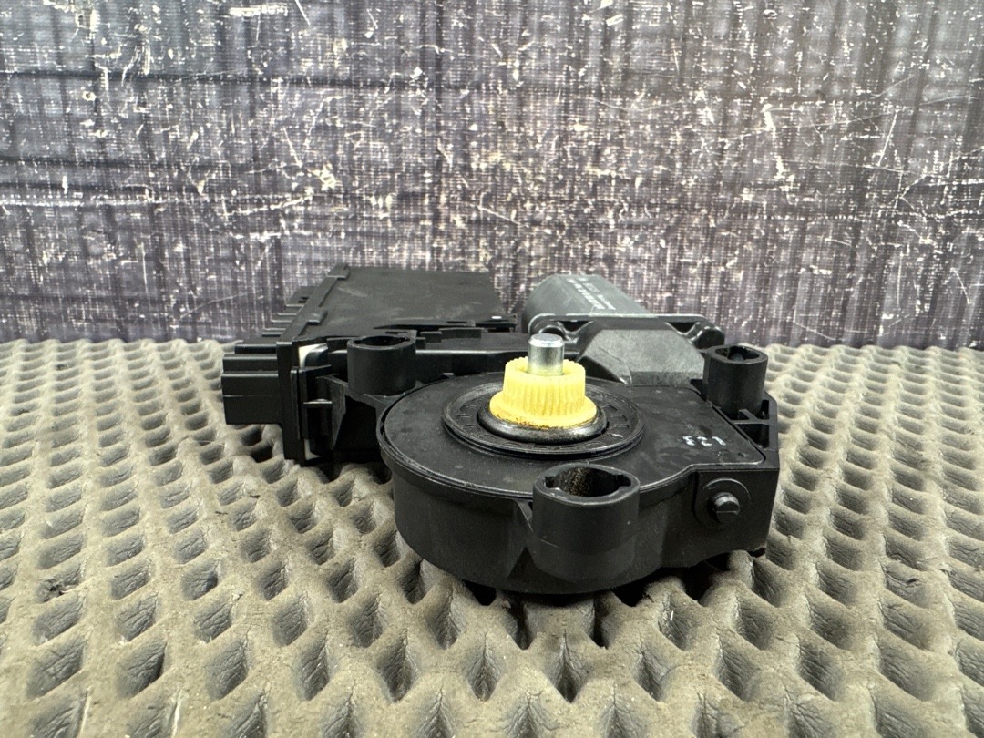 Мотор стеклоподъемника, 1116 рублей, Красноярск