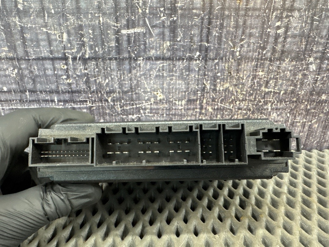 Блок управления бортовой сети, 3002 рублей, Красноярск