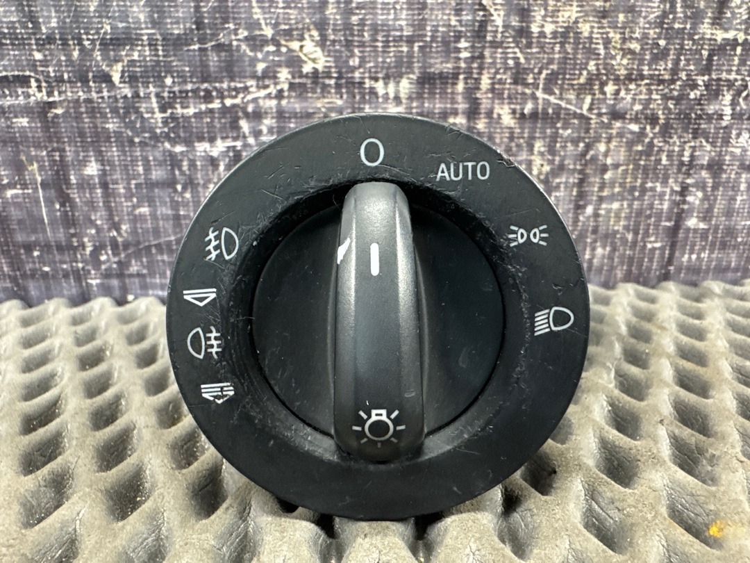 Переключатель света, 553 рублей, Красноярск