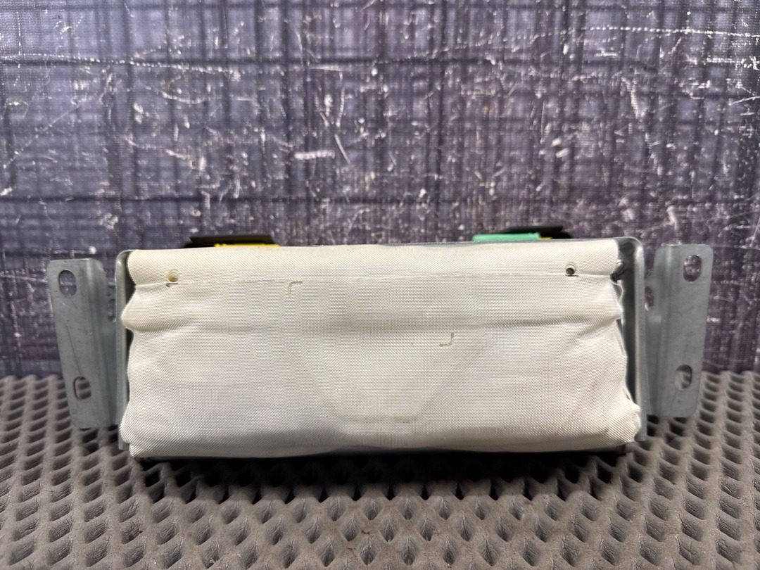 Подушка безопасности, 2145 рублей, Красноярск