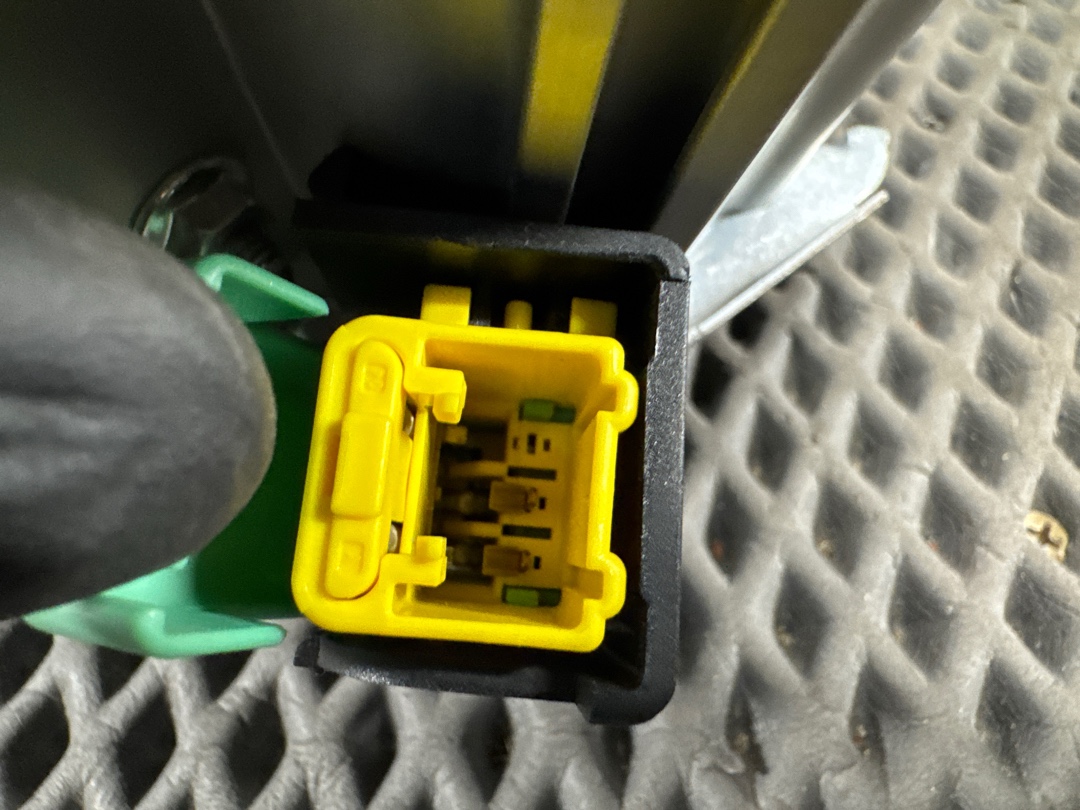 Подушка безопасности, 2145 рублей, Красноярск